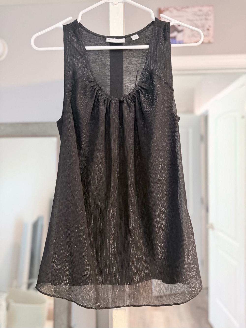 New York & Company Black Sleeveless Shimmer Tank Top